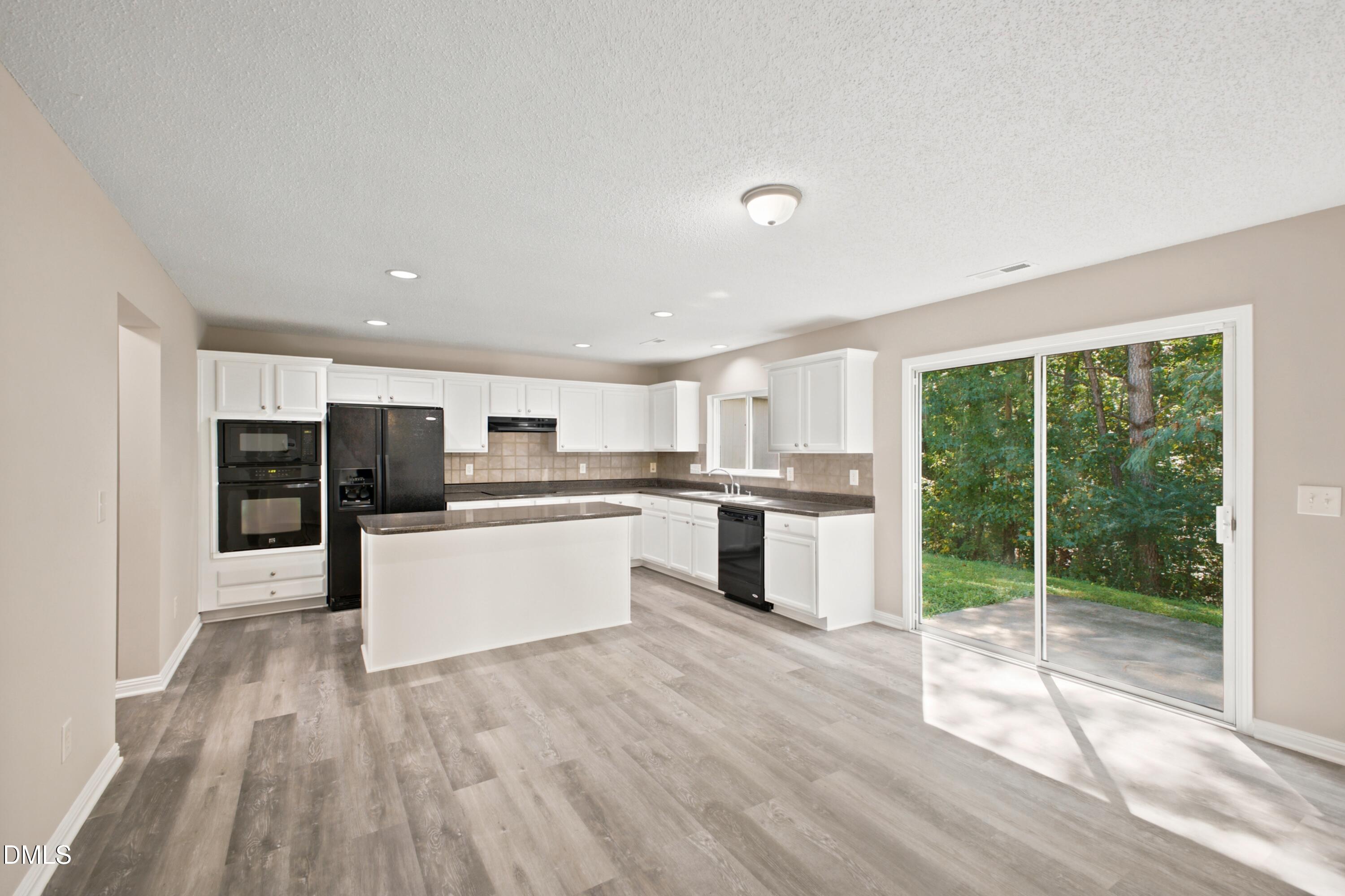 6 Spicewood Court