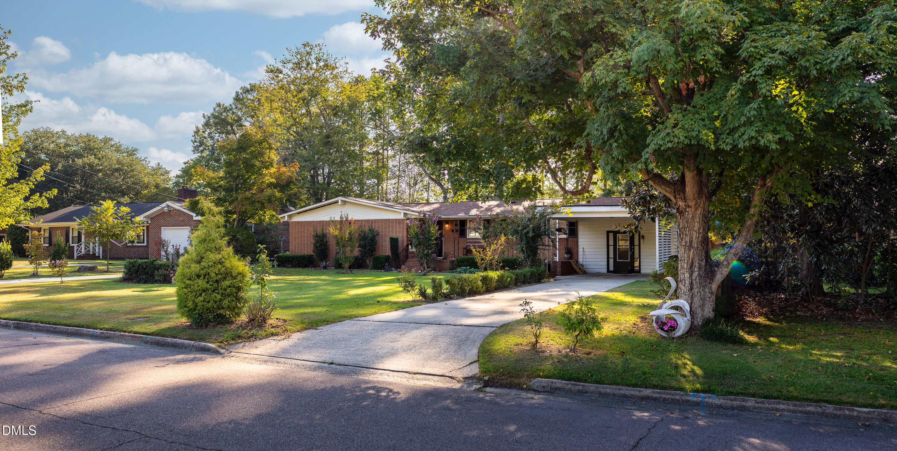 1007 S Crescent Drive
