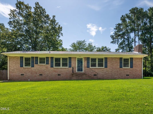 609 PAGE ST, CLAYTON, NC 27520 - Image 427e72f2ce4abb9e6cfecf98871f5a89/3795326999