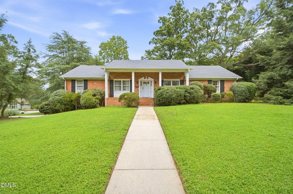 1315 BRIARCLIFF RD, BURLINGTON, NC 27215 - Image 42e3454165e058d74b0bcd80fd88bc49/2357652019