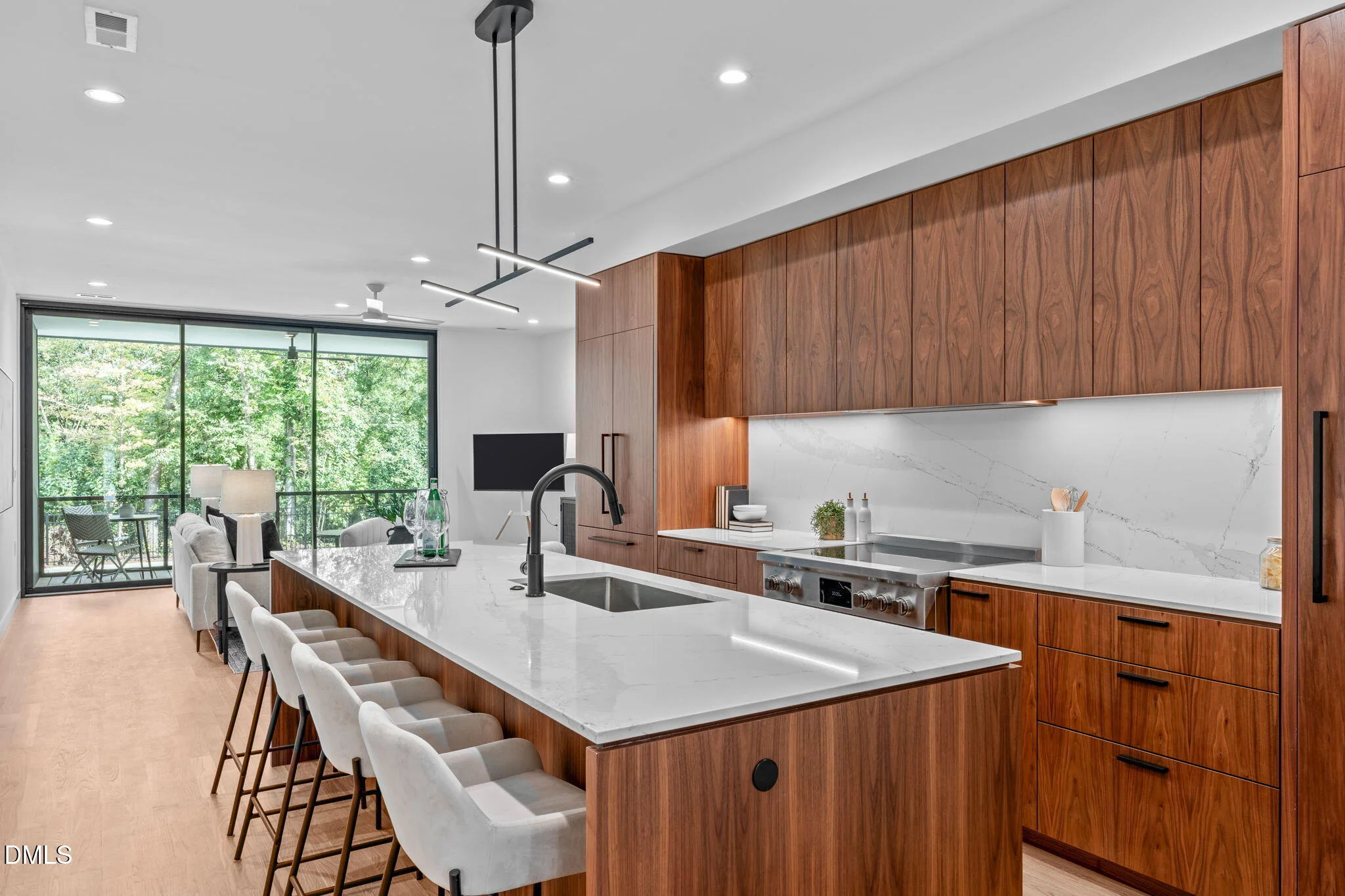 501 S Bloodworth Street Unit 102