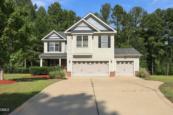 419 ROLLING PINES DR, SPRING LAKE, NC 28390 - Image 43a5b4e83d3f7fefb6b5b242272171cb/3263595481