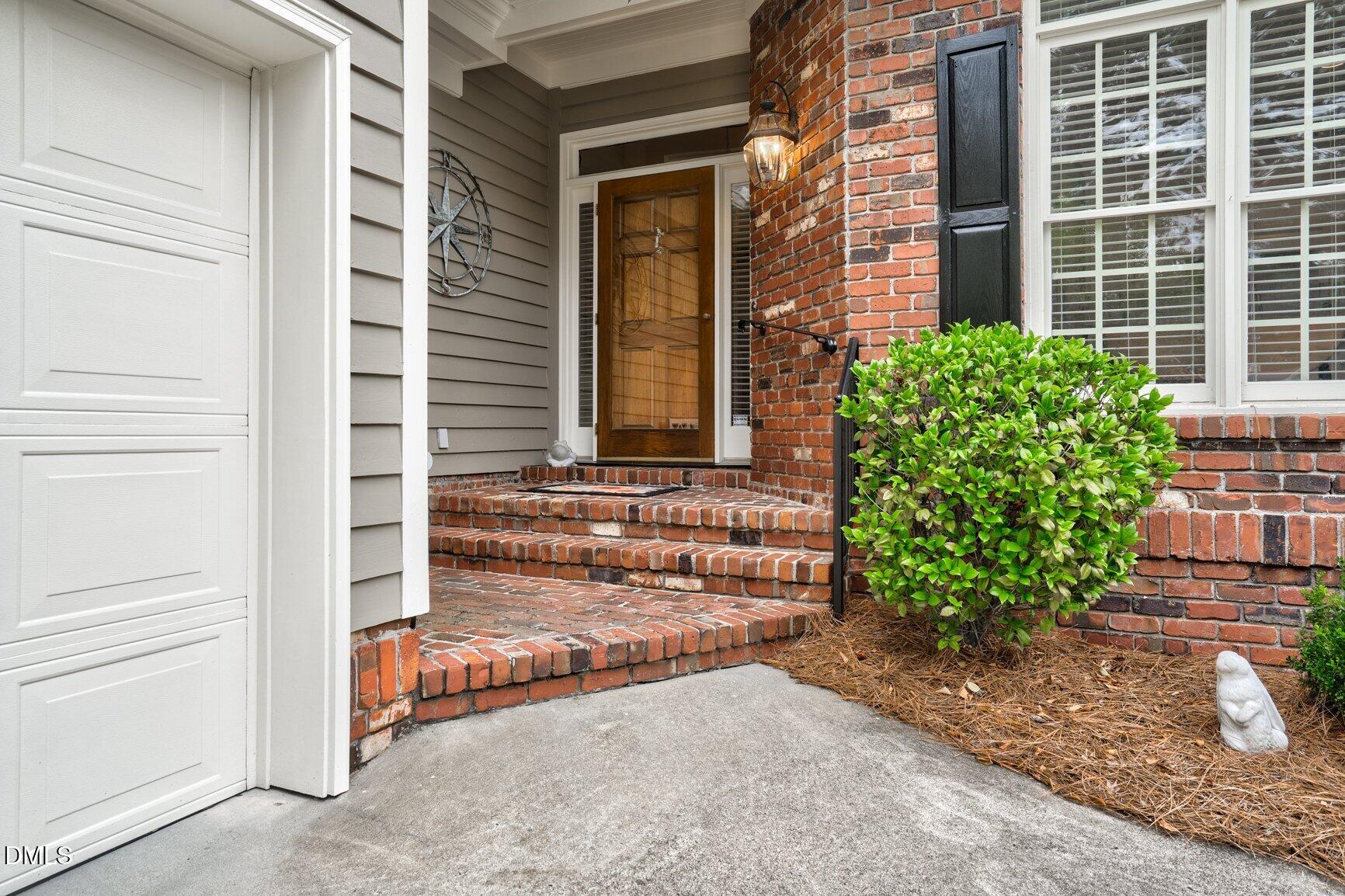 108 Cobblestone Court