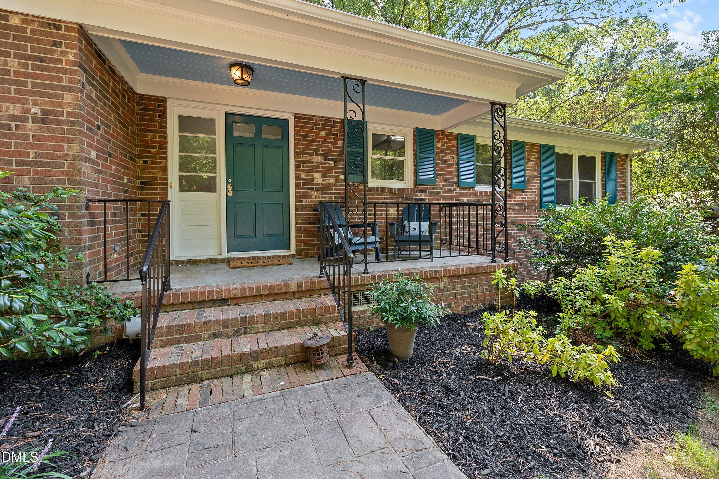 105 Lexington Road