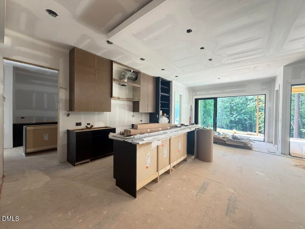 6813 Brixley Circle