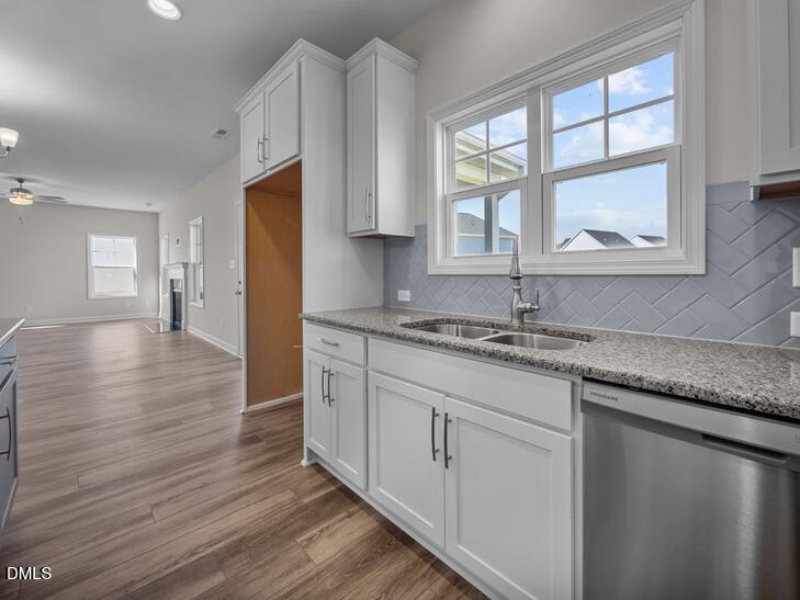 210 Cardovia Way