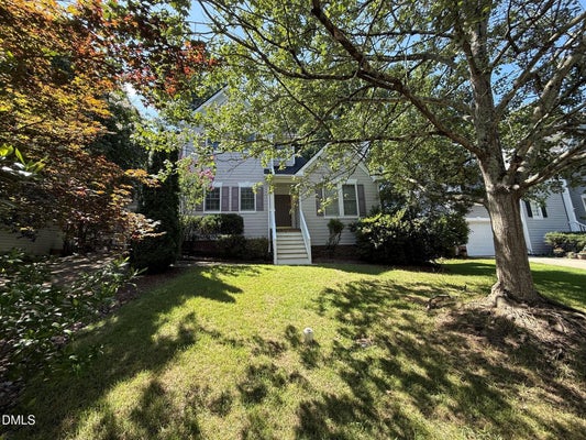 223 MINT HILL DR, CARY, NC 27519 - Image 44c2184886e413c13f2a6230e3608e9c/1299028333