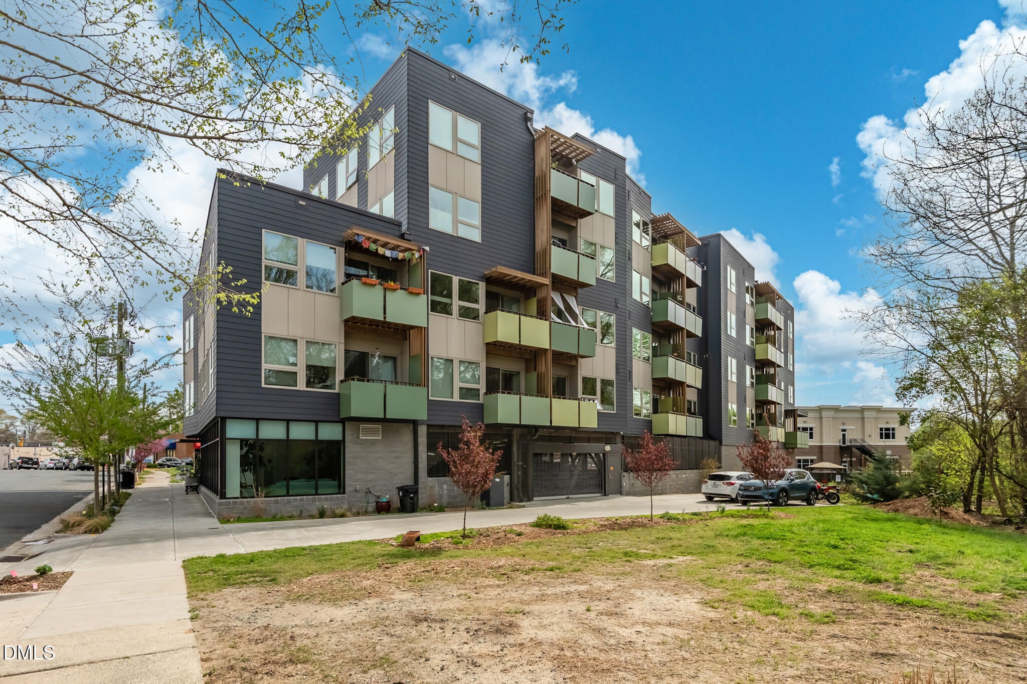 610 Trent Drive 302