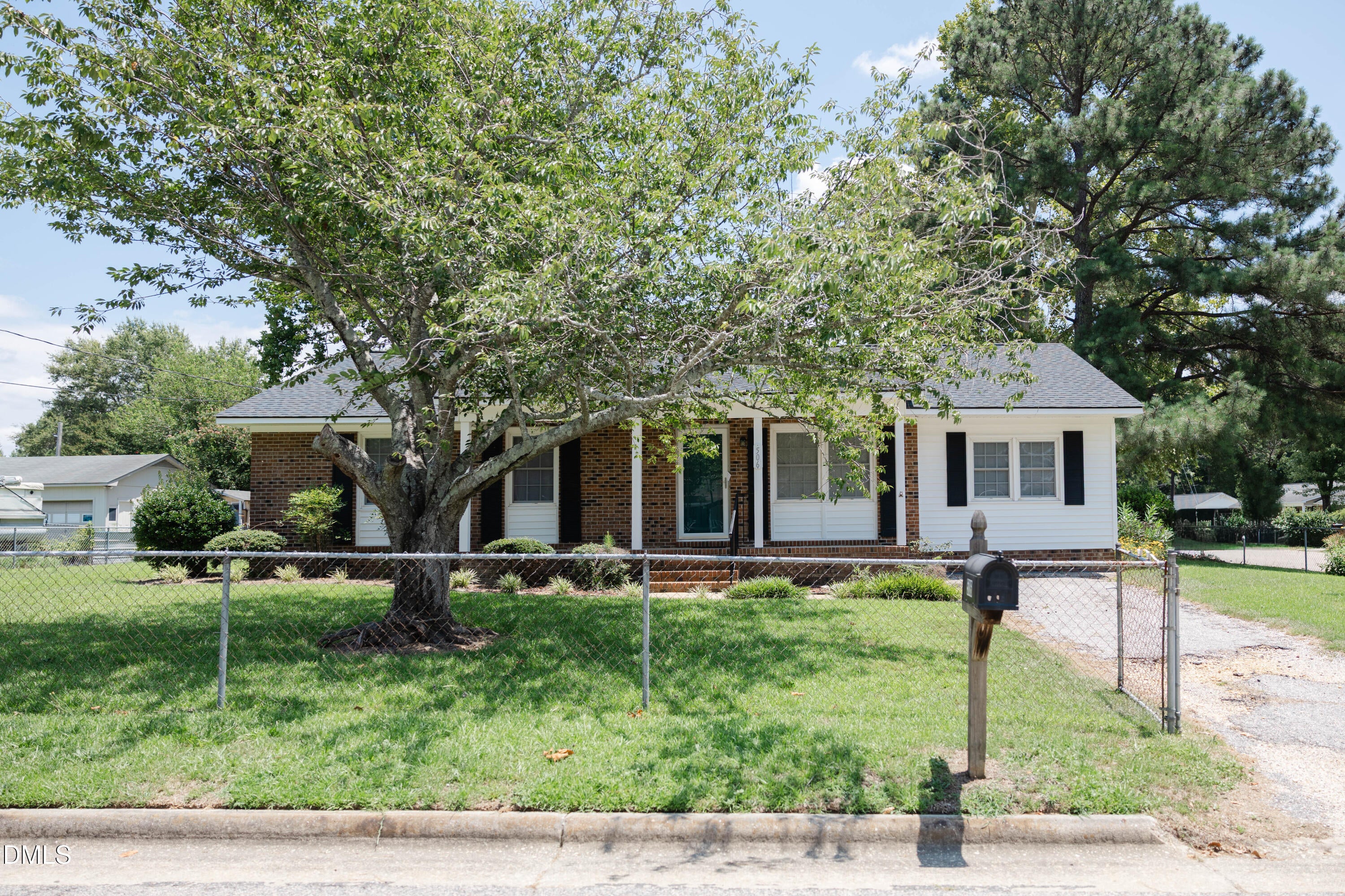 506 Saint Street