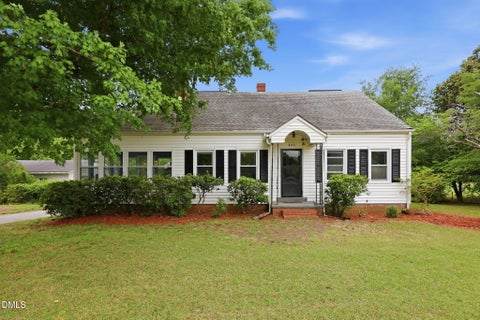 Photo of 203 Vernon Street, Broadway, NC 27505 (MLS # 10190043)