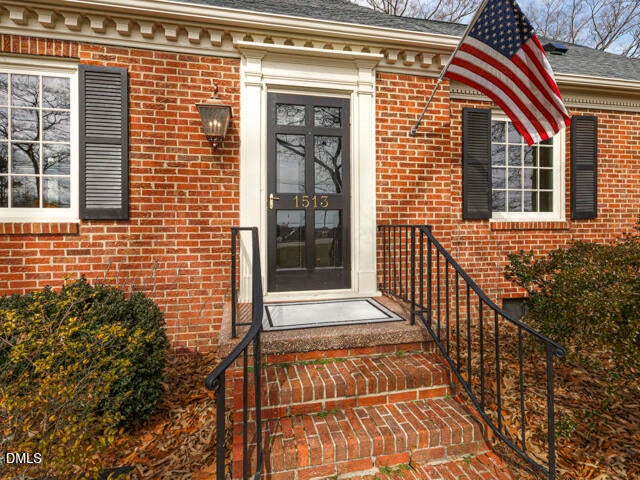 1513 N Main Street