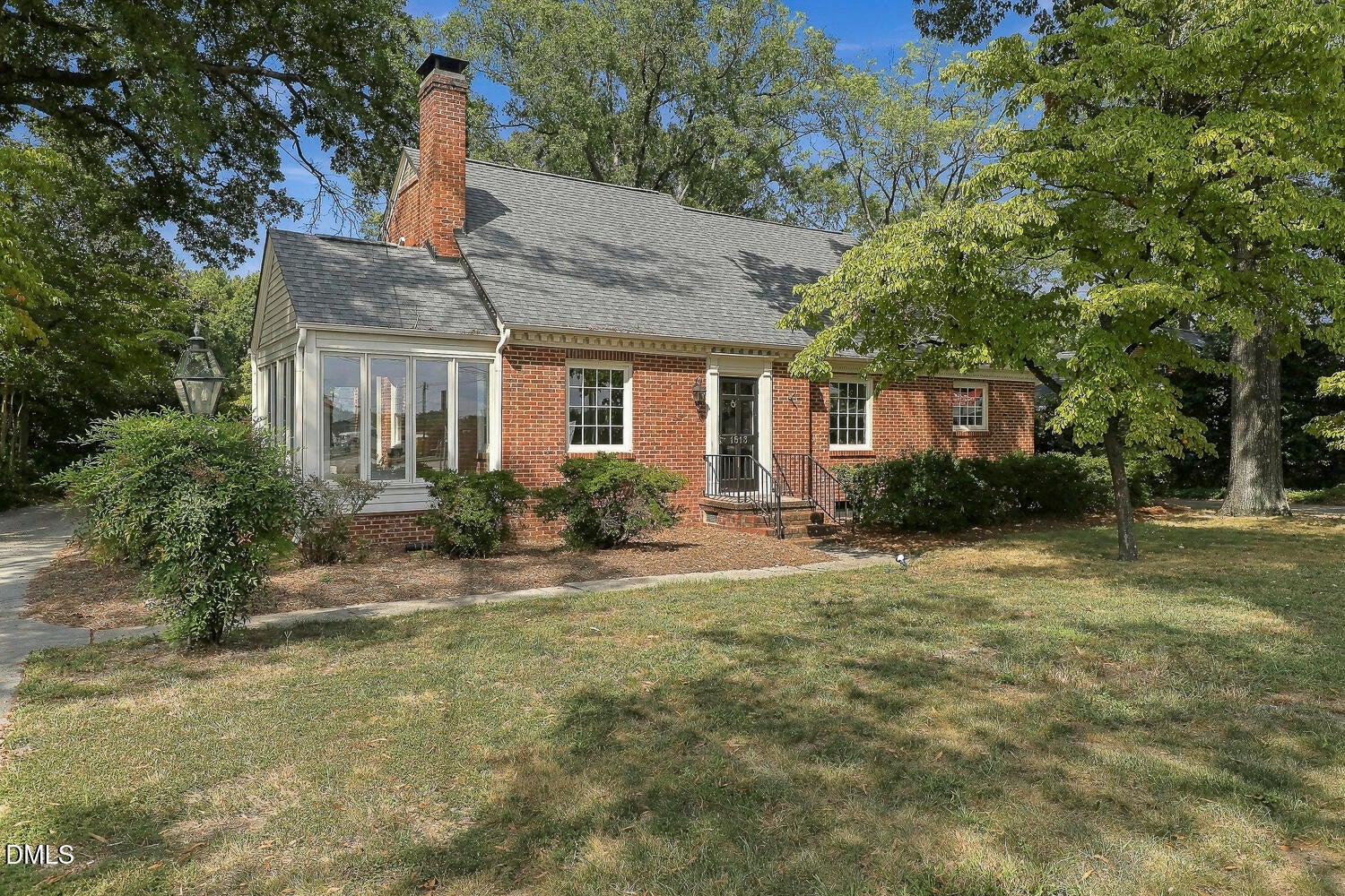 1513 N Main Street