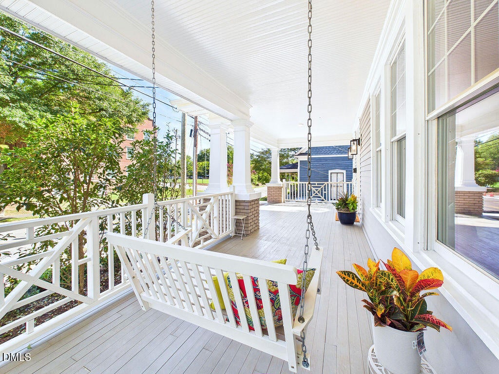 106 E Trinity Avenue