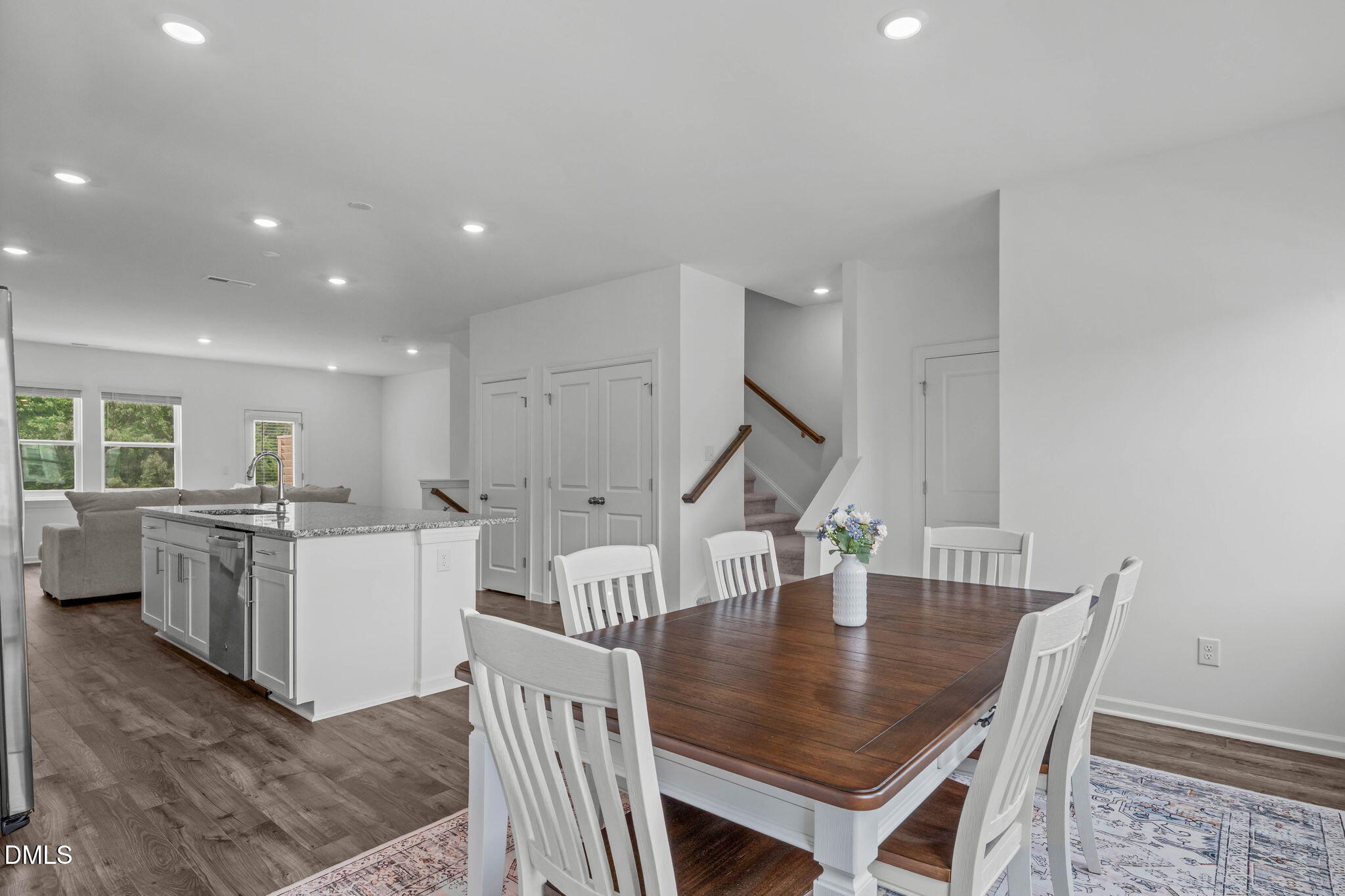 421 Rowe Way