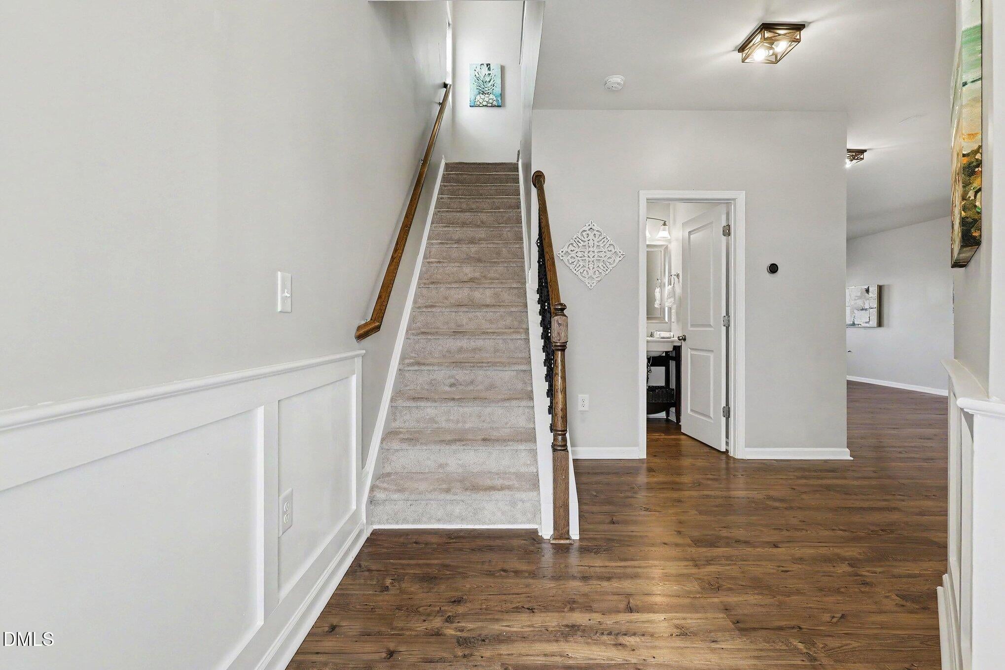1833 Birdhouse Lane