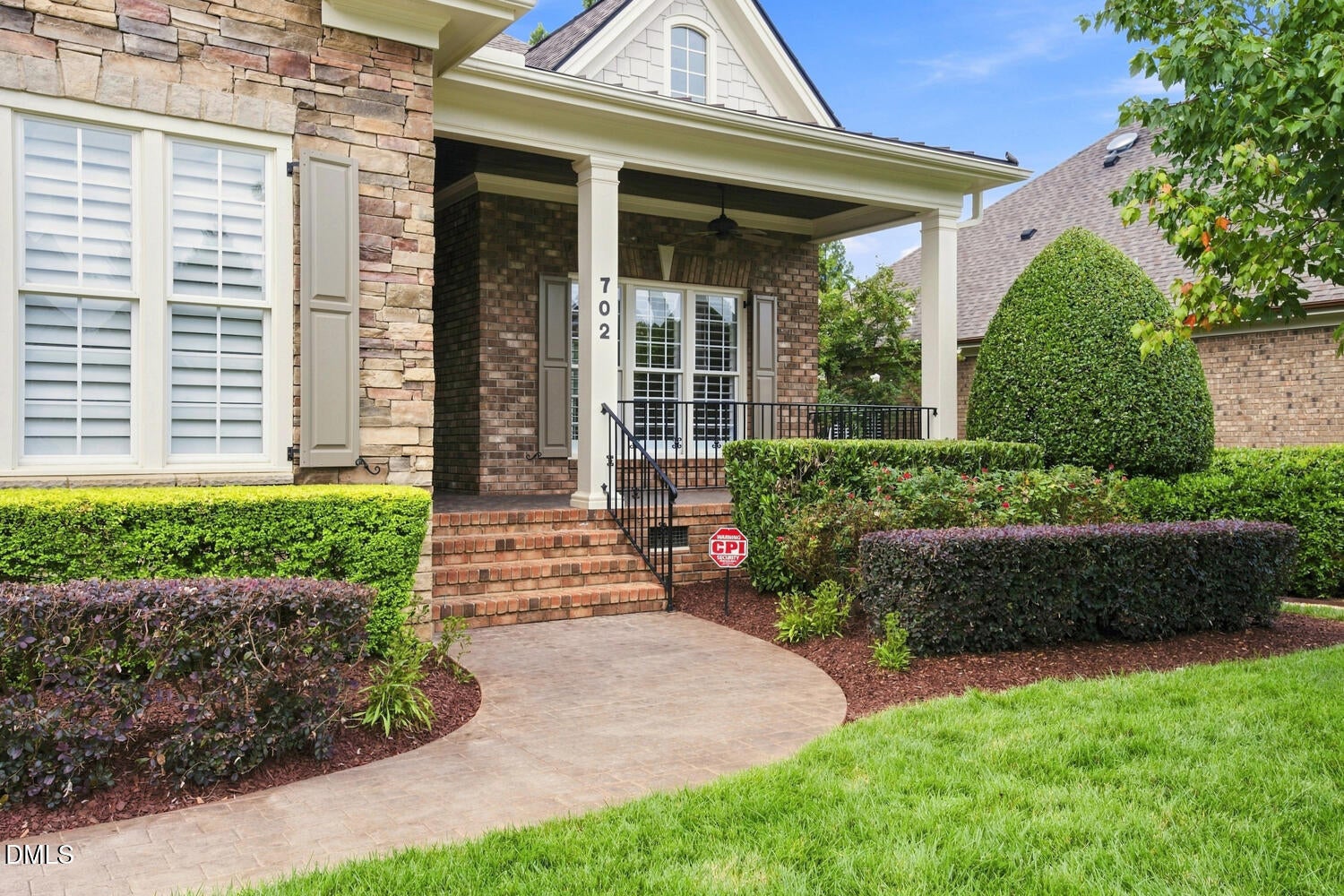 702 Cambridge Hall Loop