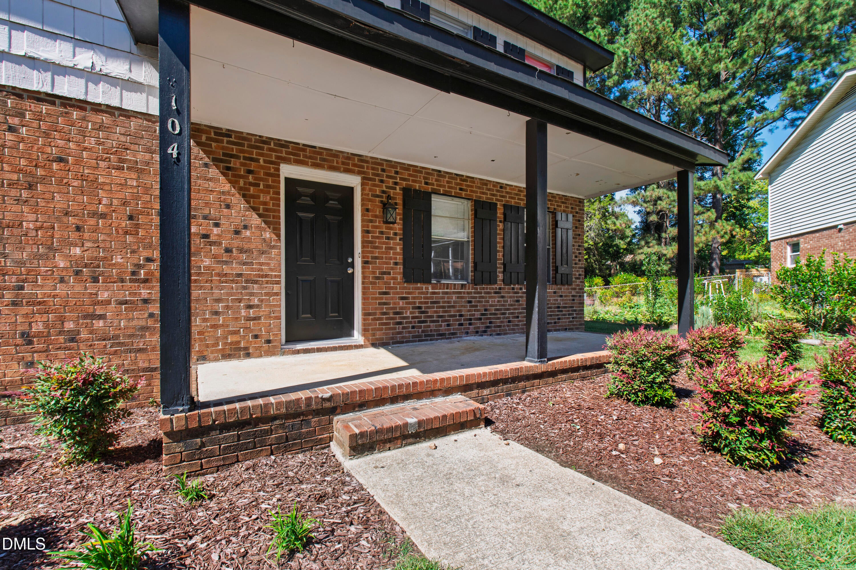 104 Rainbow Court
