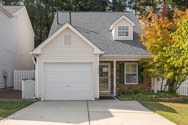 5501 GOLDEN MOSS TRL, RALEIGH, NC 27613 - Image 46f8819b9043b7fc0d1f0cc3b3c7304e/1701055511