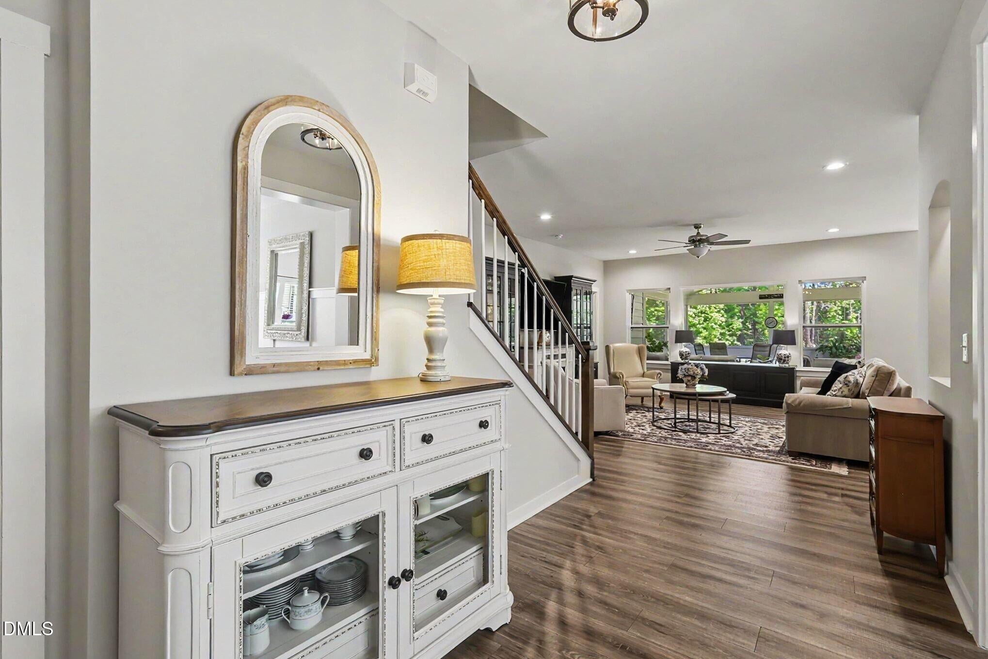 69 E Dentaires Way