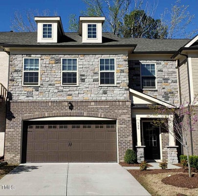 528 FUMAGALLI DR, CARY, NC 27519 - Image 473b6a39d7f54cb8cb33d4ae5fa4e760/2059212161