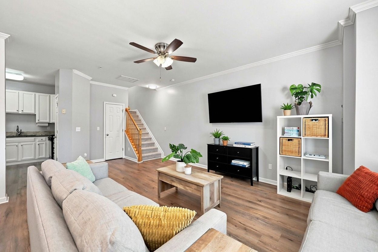 2225 Raven Road 104