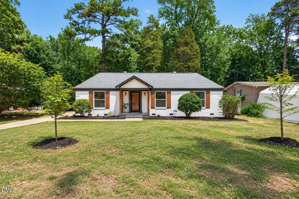 4612 RADCLIFF RD, RALEIGH, NC 27609 - Image 47da60f1f51949f32daef2c4e7977965/1472410109