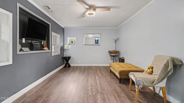 6838 Smithwood Road, photo 5 of 31
