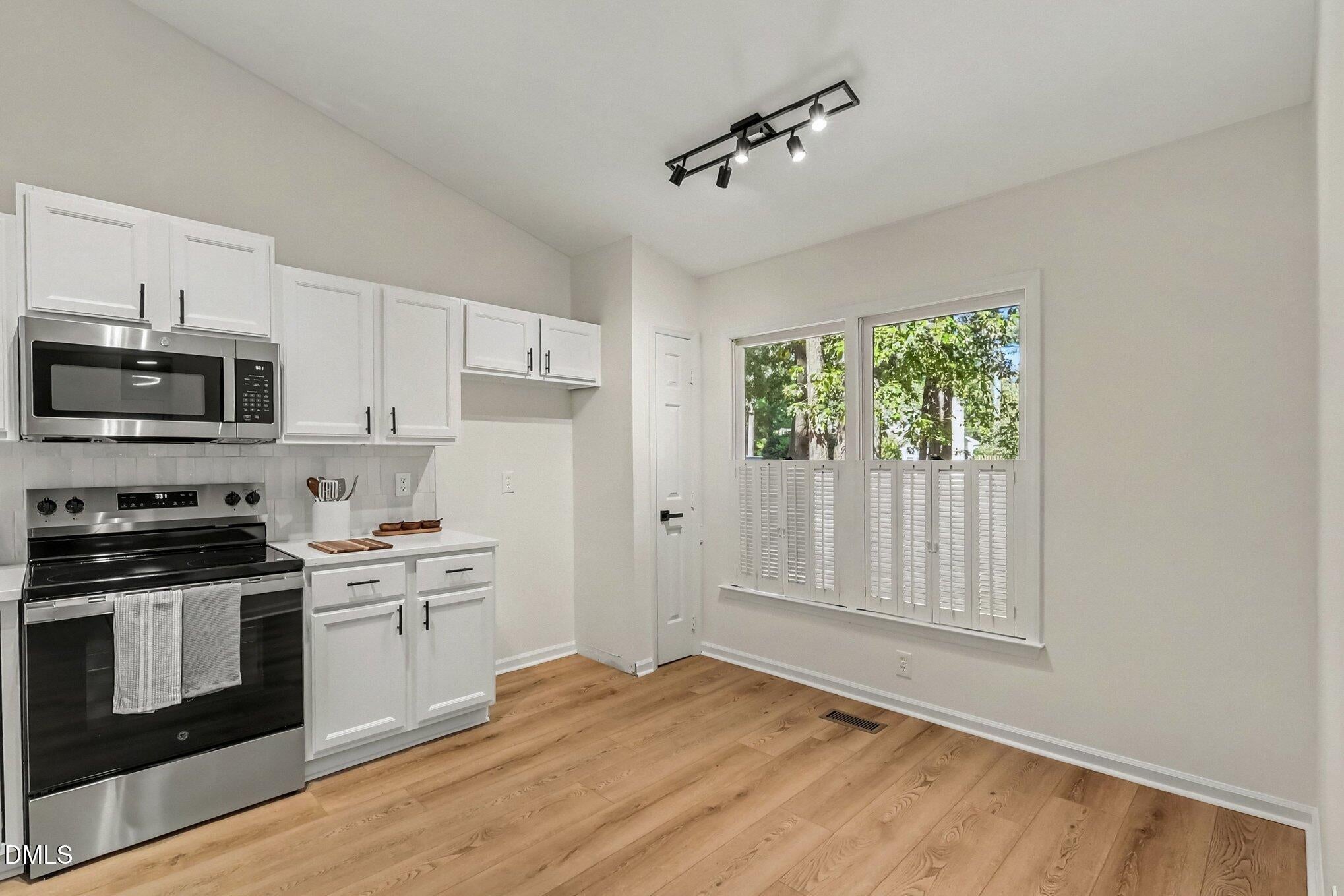 6260 Fountainhead Drive