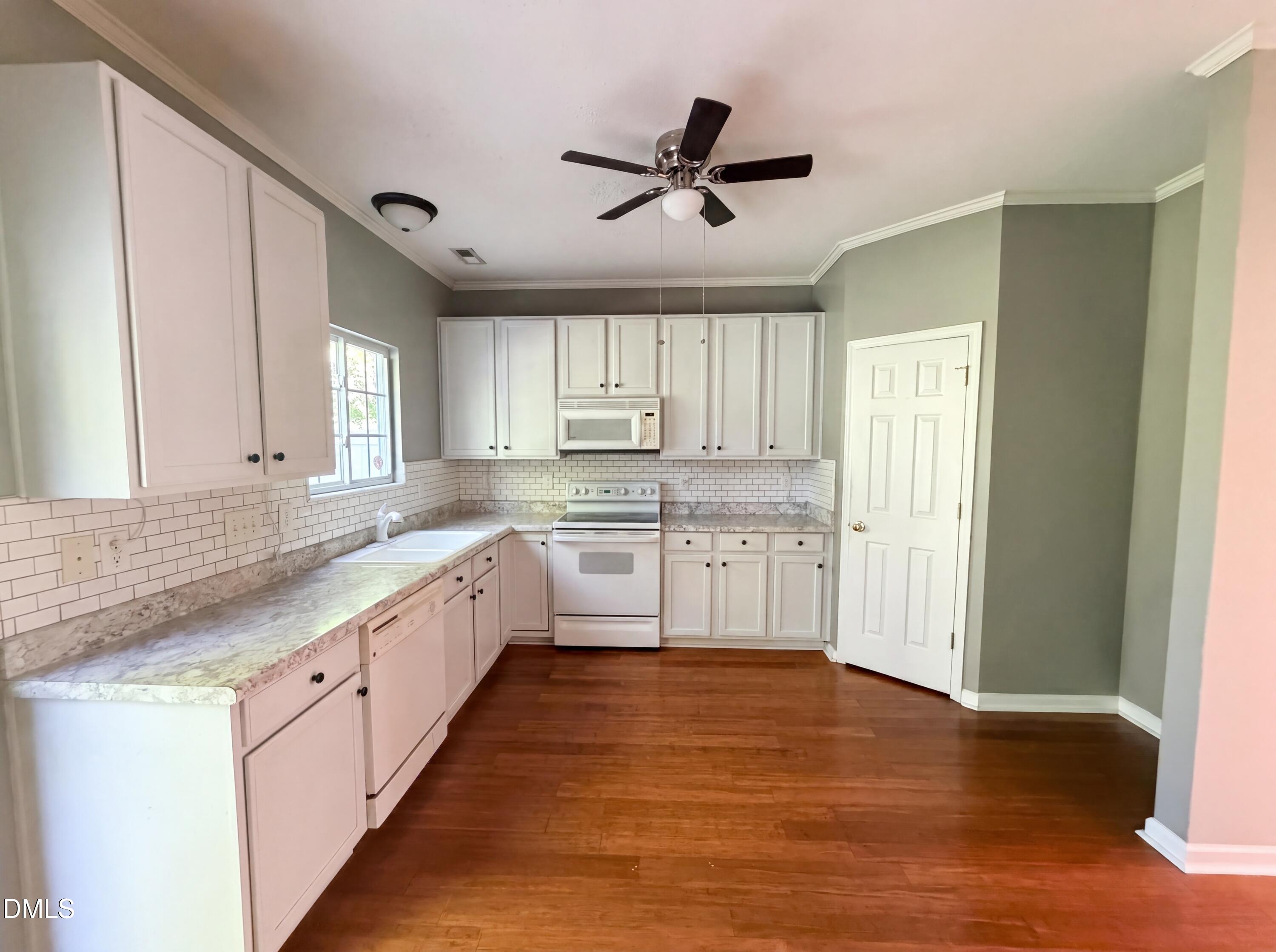 43 Edgebrook Circle