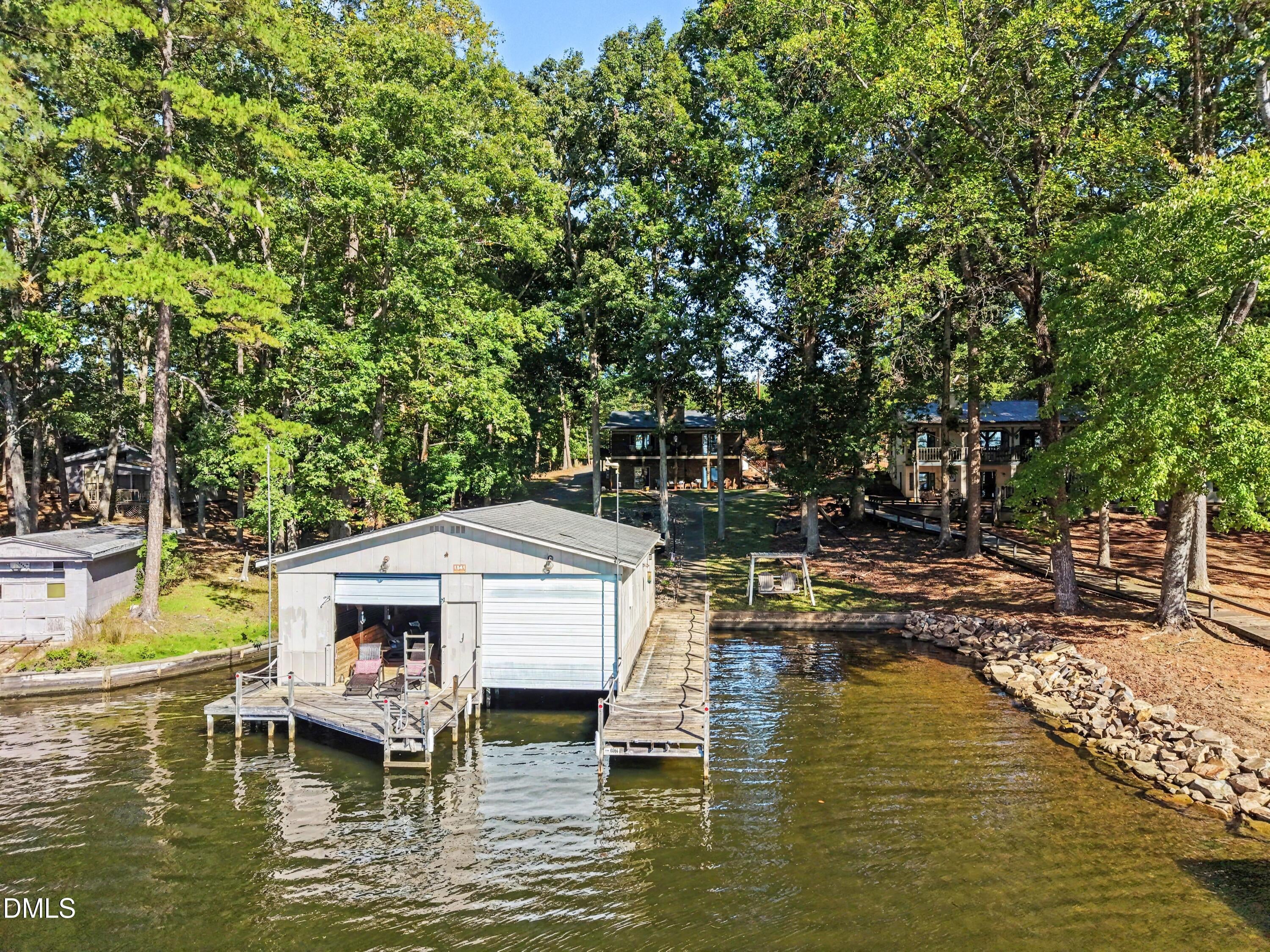 1041 Emerald Shores Road