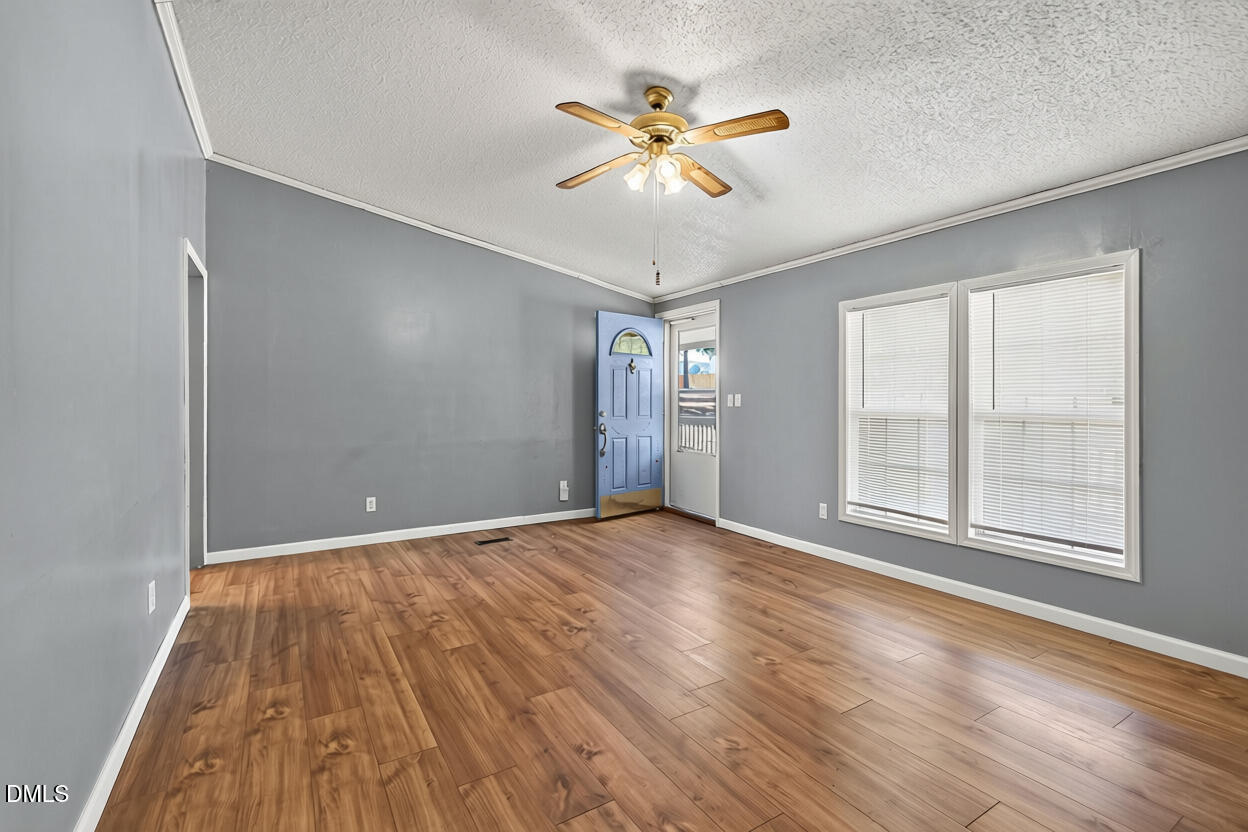 1229 Tingen Road