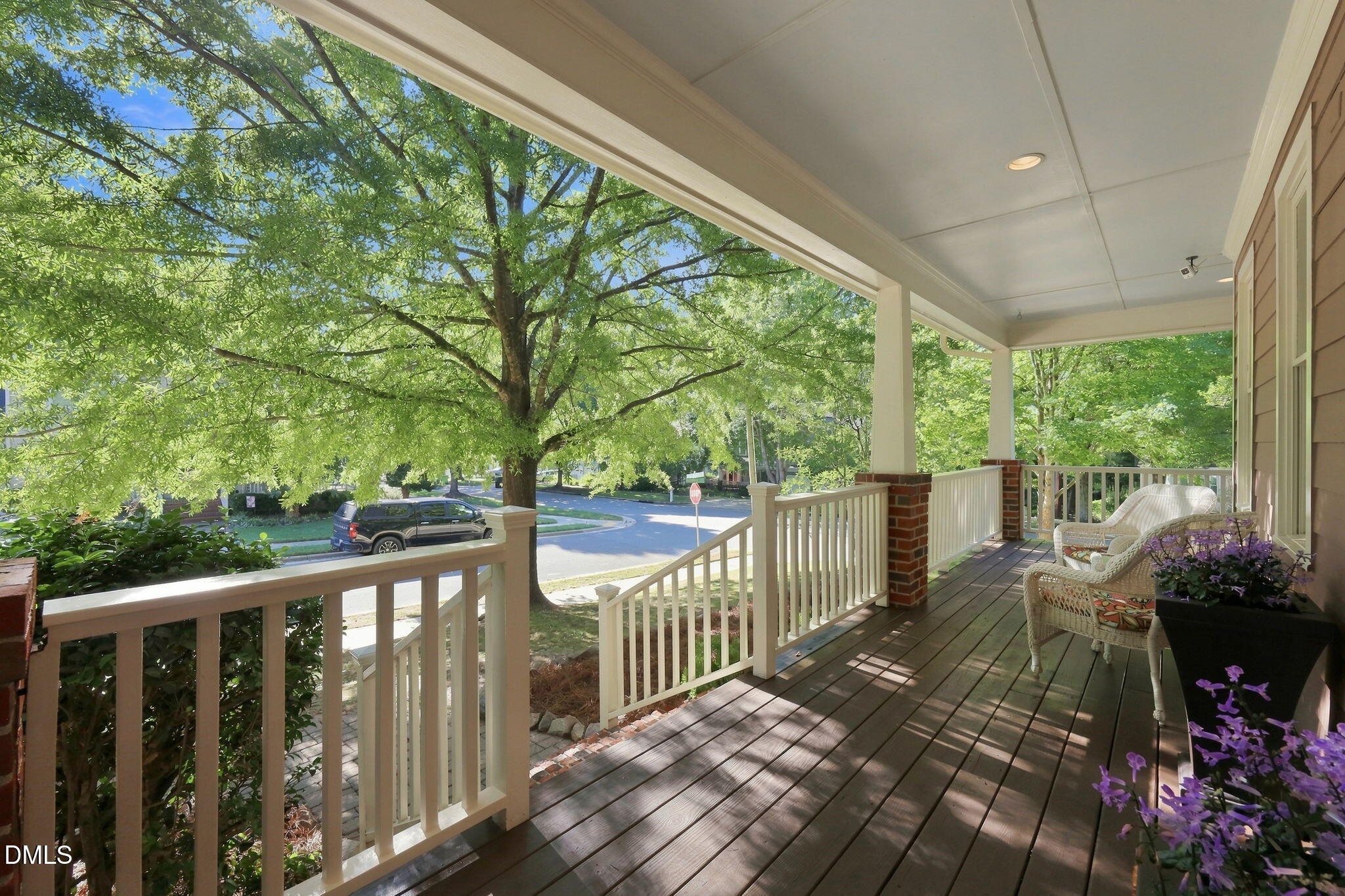 10101 Hallberg Lane
