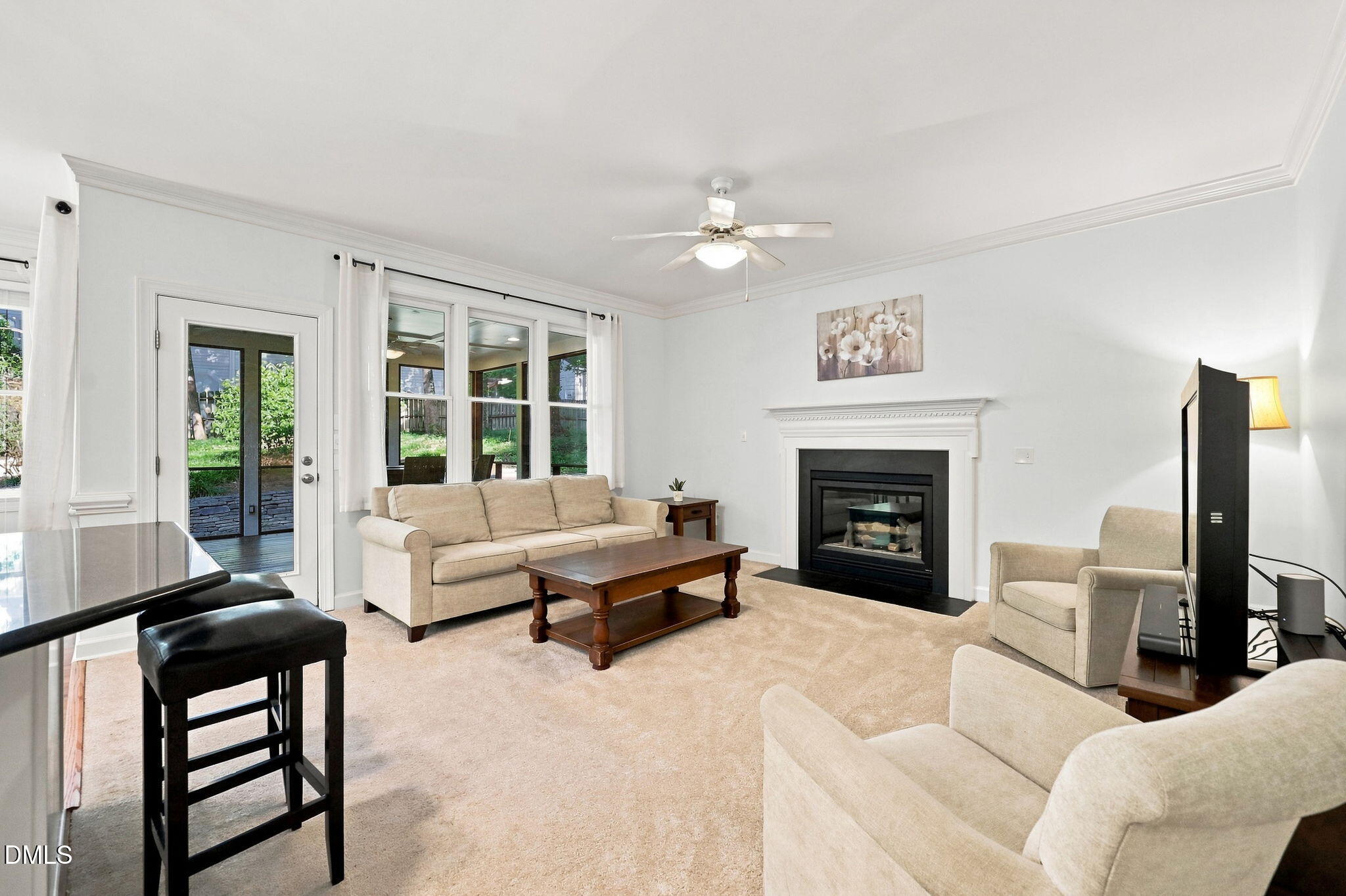 10101 Hallberg Lane