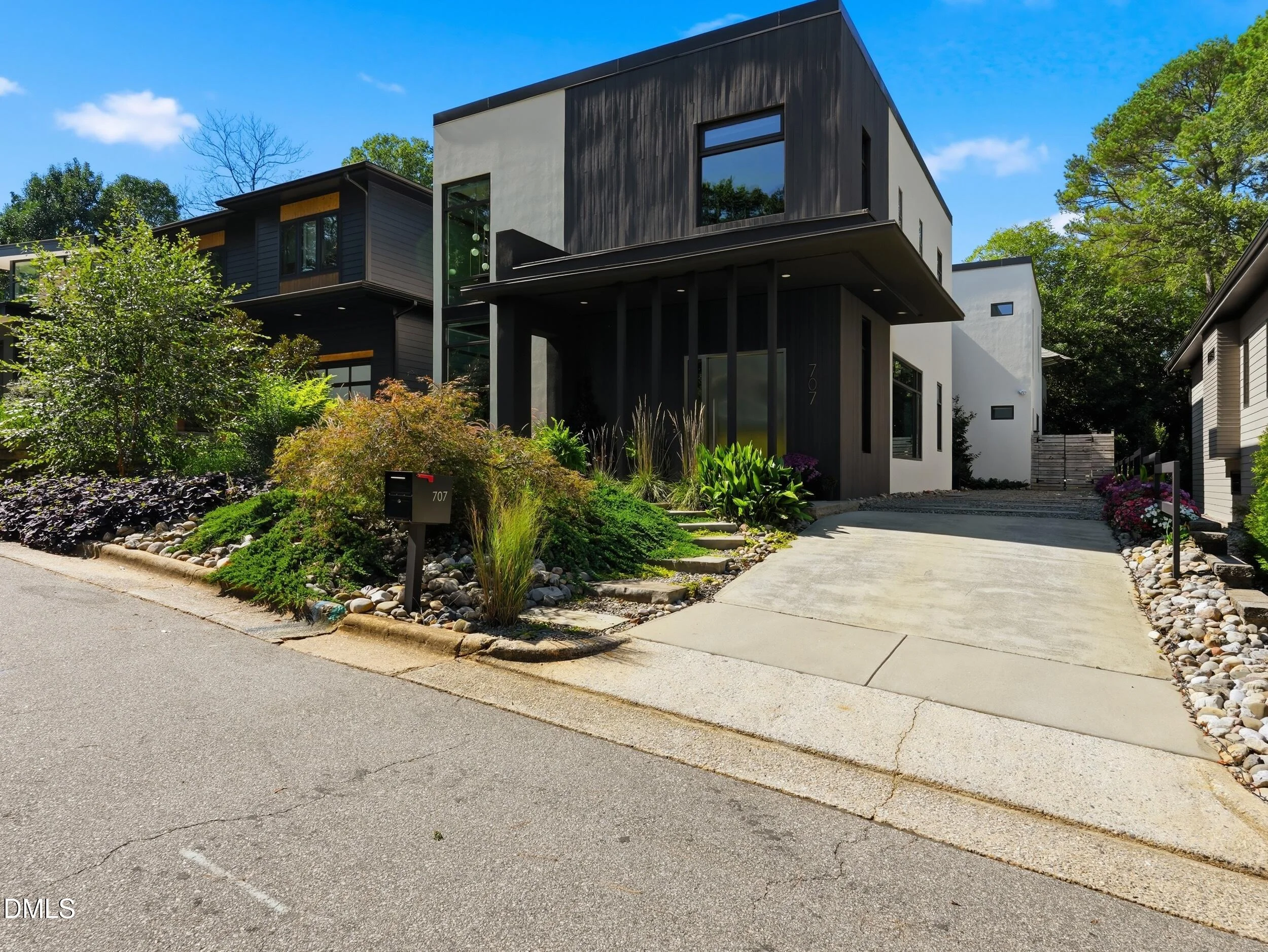 707 Chamberlain Street