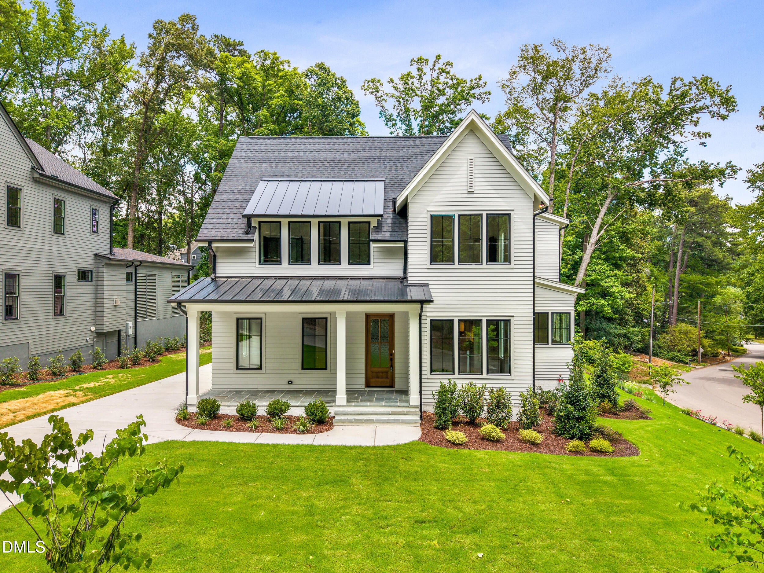 4 Chantilly Place