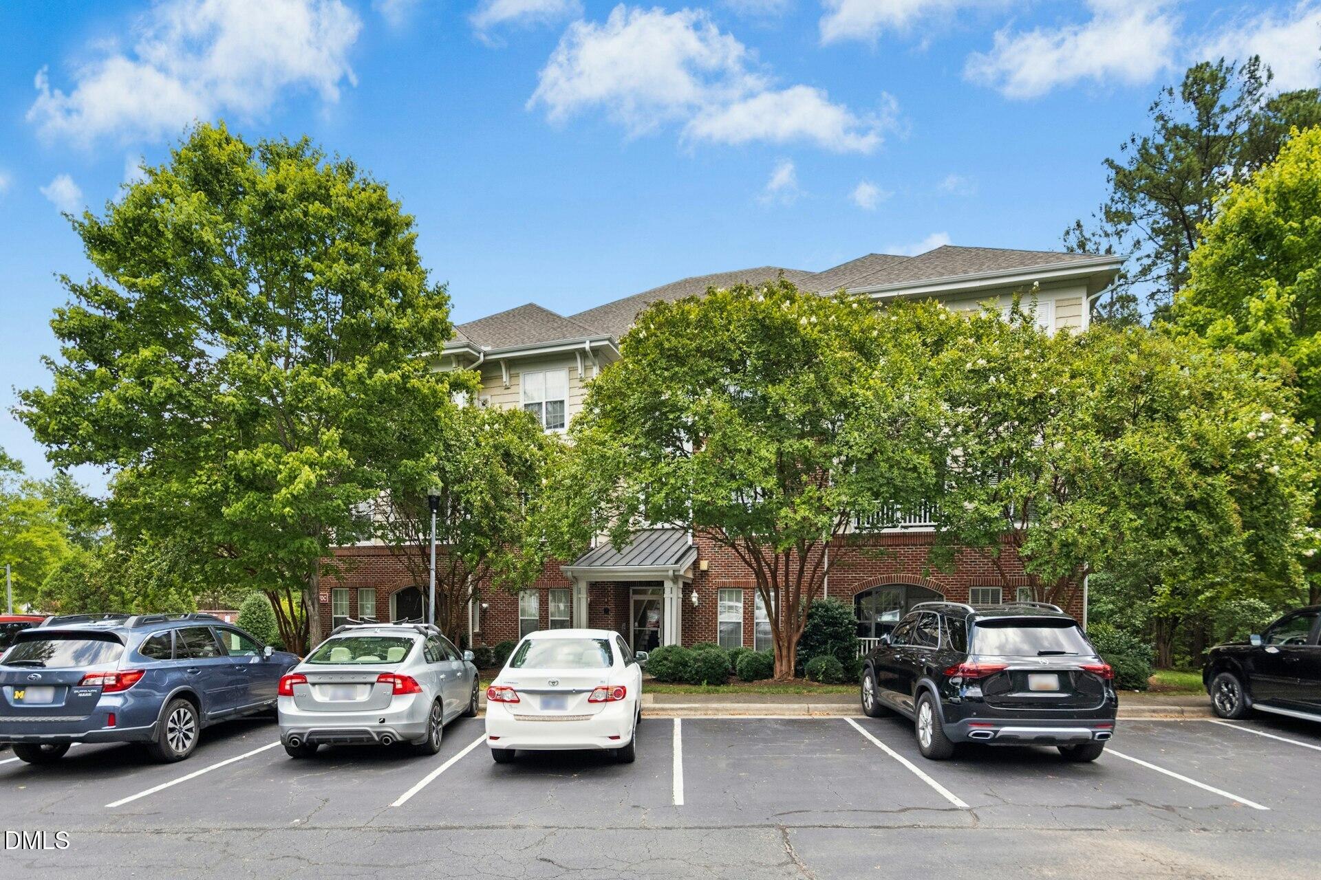613 Ives Court