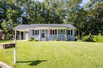1307 W Pearsall Street Dunn NC 28334