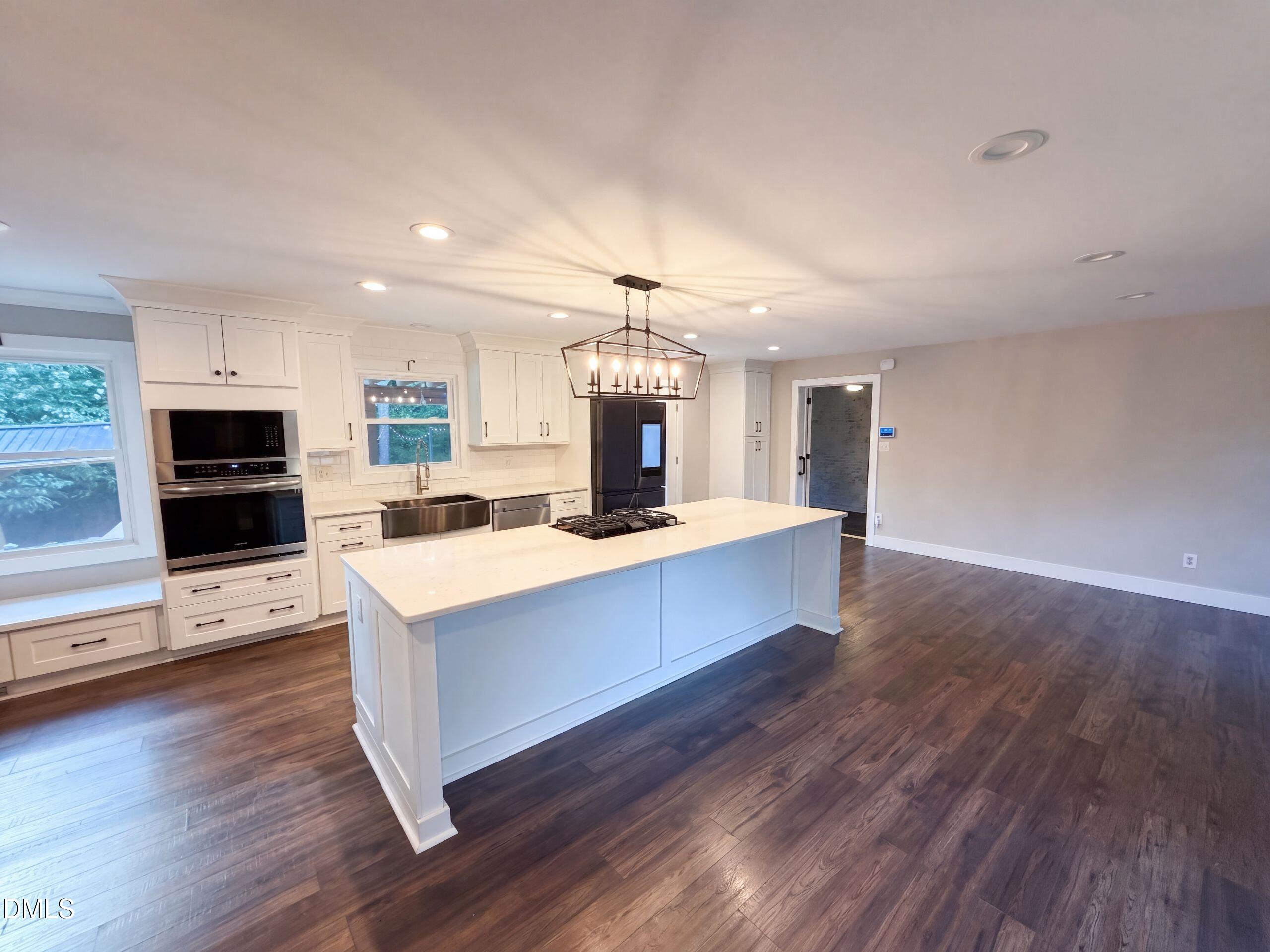 2220 Hillock Drive