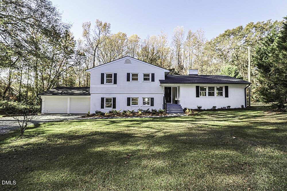 805 River Road
