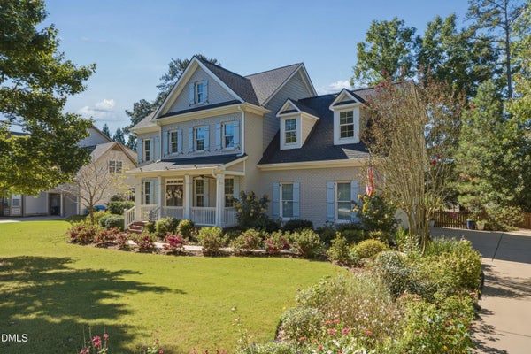 2404 THURROCK DR, APEX, NC 27539 - Image 4b72bc93d3d38da593ed75698f1d1e79/2862339624