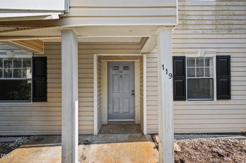 Photo of 119 Kingsbury Drive, Chapel Hill, NC 27514 (MLS # 10194457)