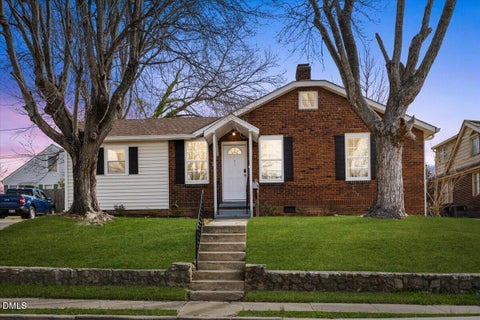 Photo for 411 Hillcrest Avenue