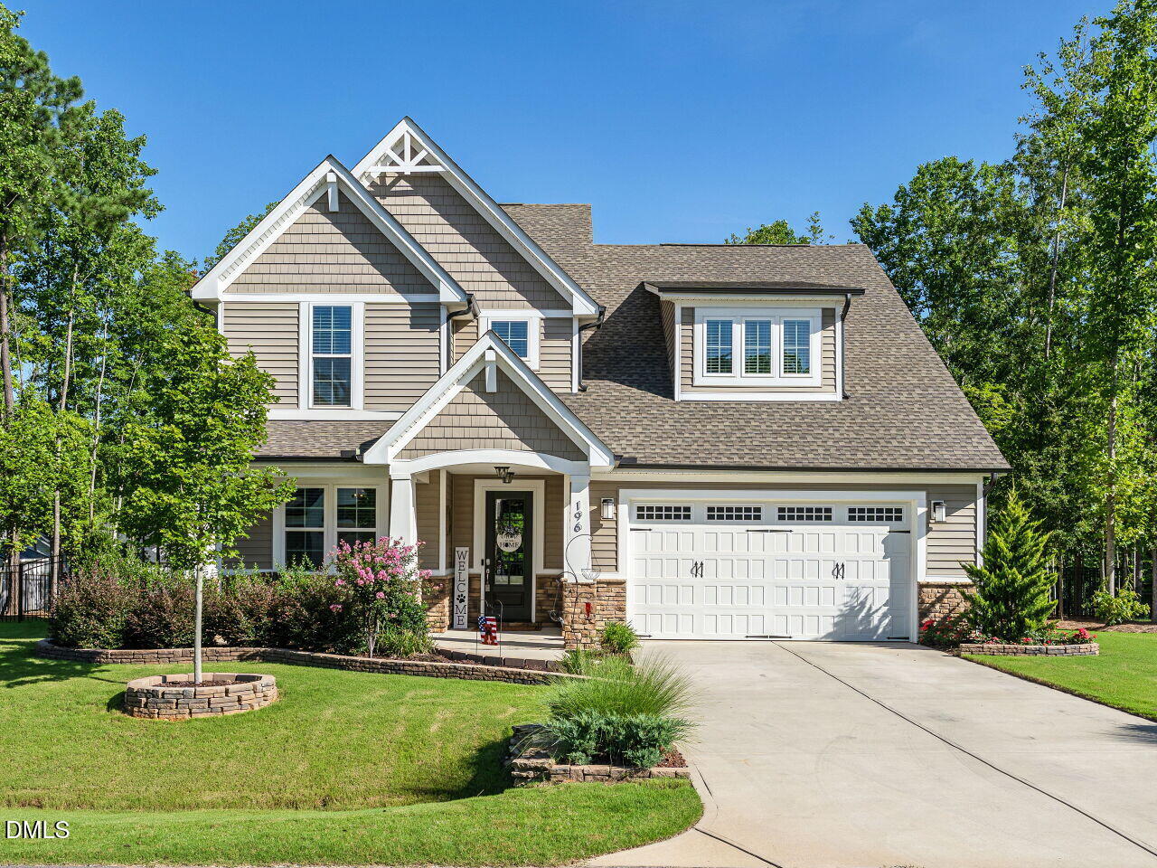 196 W Amber Oak Drive