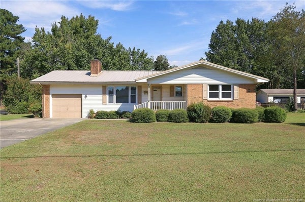 100 E C ST, ERWIN, NC 28339 - Image 4c85906ead96149f70947a7f1bd5697e/3500446084