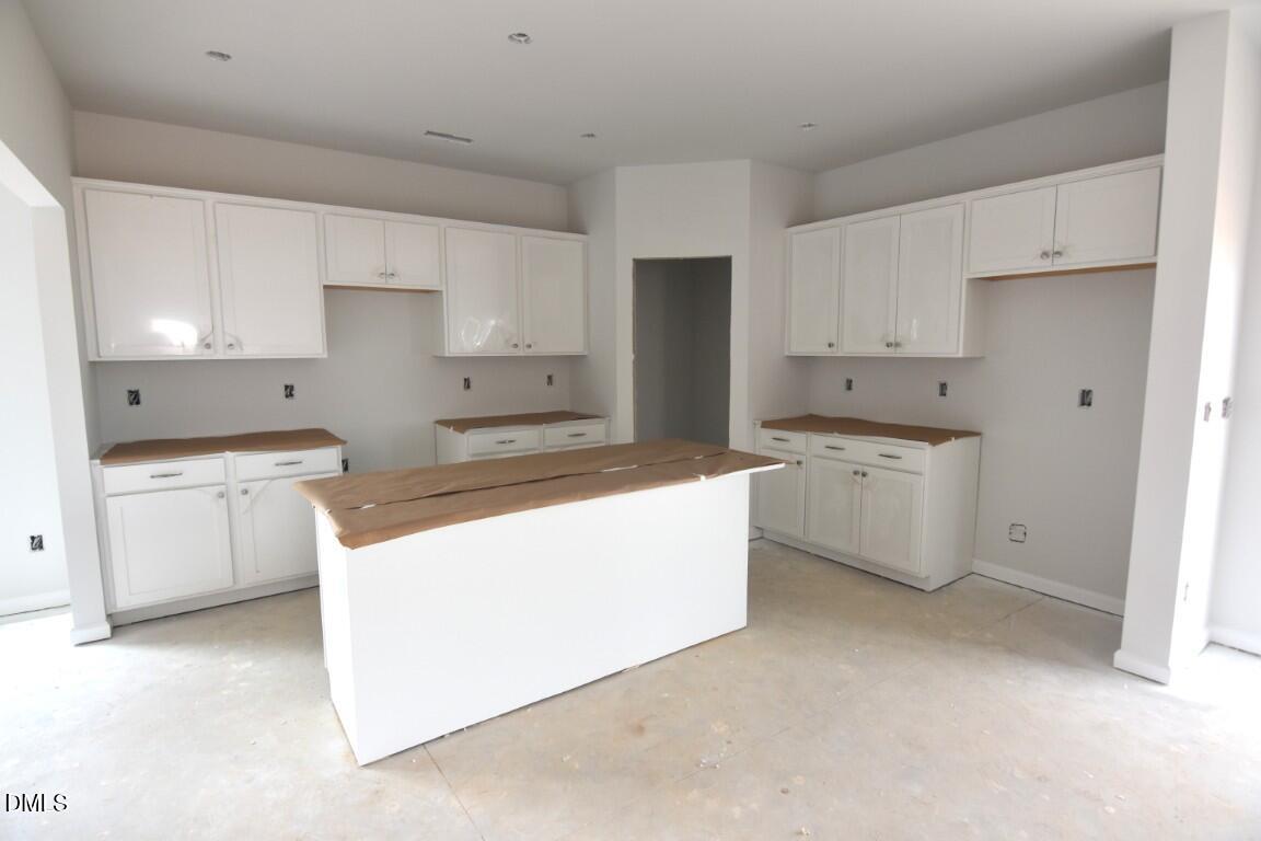 17 Mistflower Drive