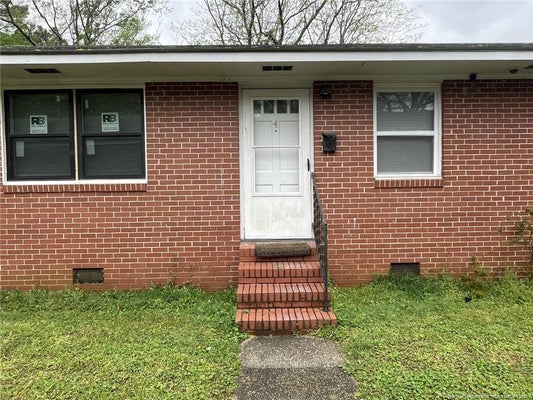 715 S 3RD ST APT 4, SMITHFIELD, NC 27577 - Image 4d971f06b27110f2146349ae817c8e07/1289182917