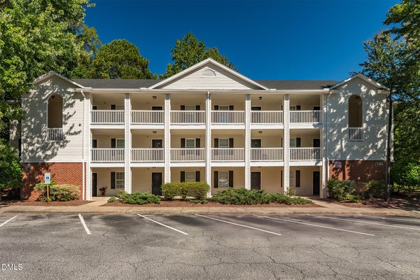 1900 TRAILWOOD HEIGHTS LN, RALEIGH, NC 27603 - Image 4dbec3c2dfd3ee083387b23c212badc0/2347206080