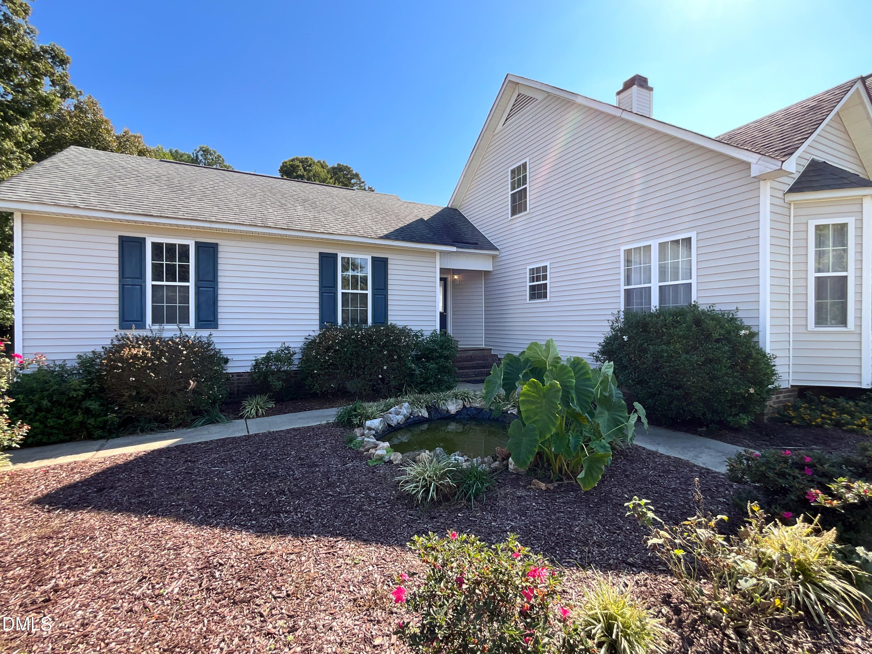 118 Westlake Drive