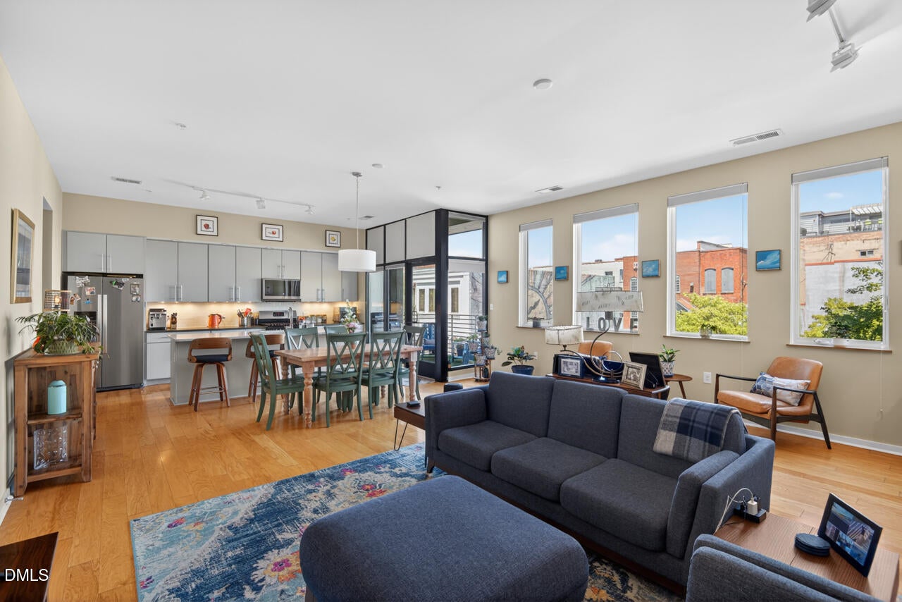 130 E Main Street 201