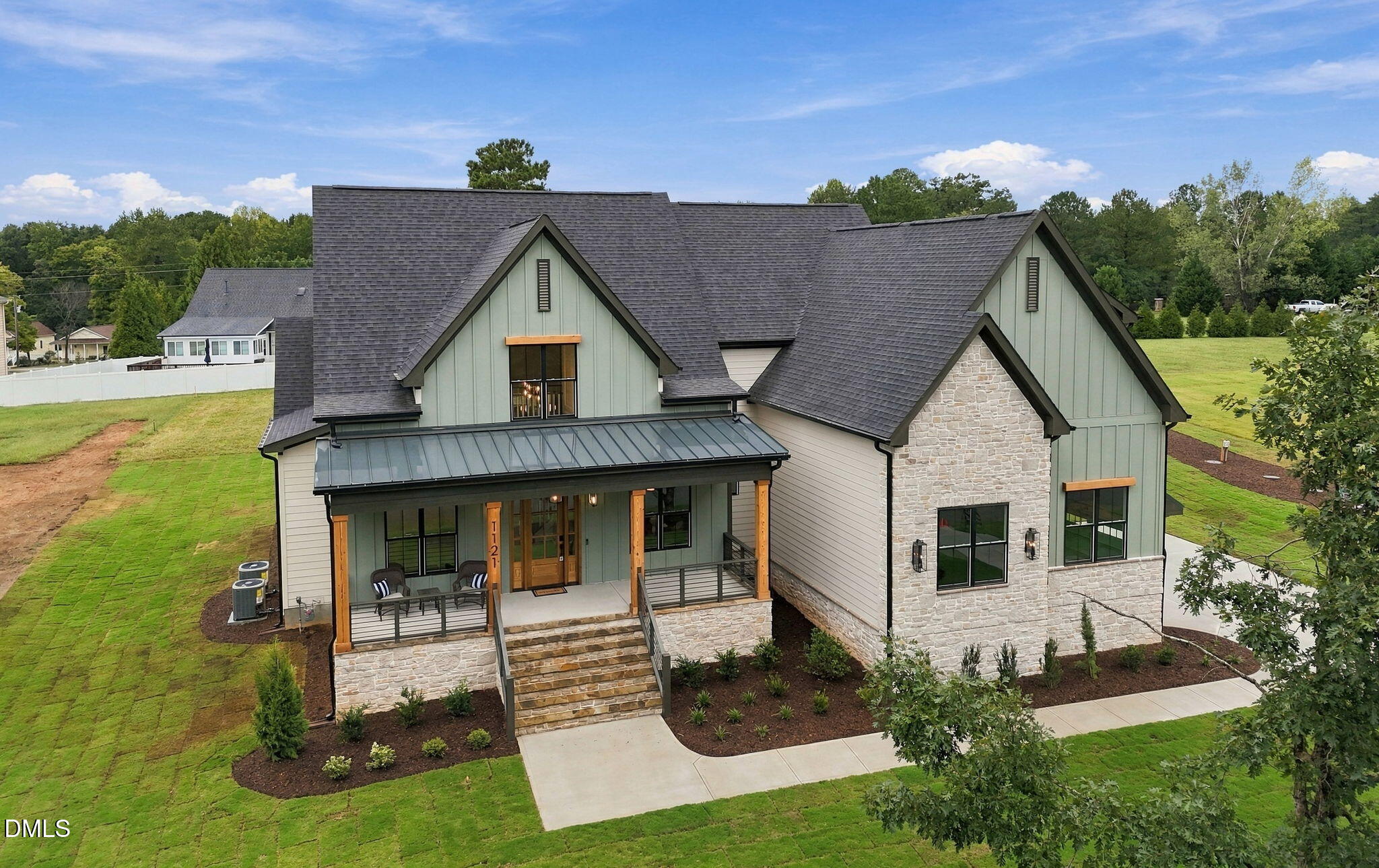 1121 Dovefield Lane